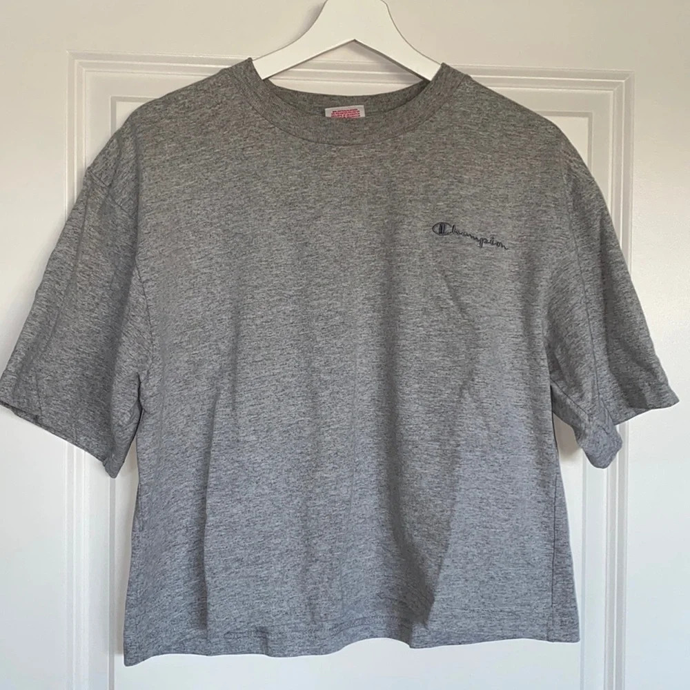 Vintage Champion embroidered Cropped Tee grey size large retro